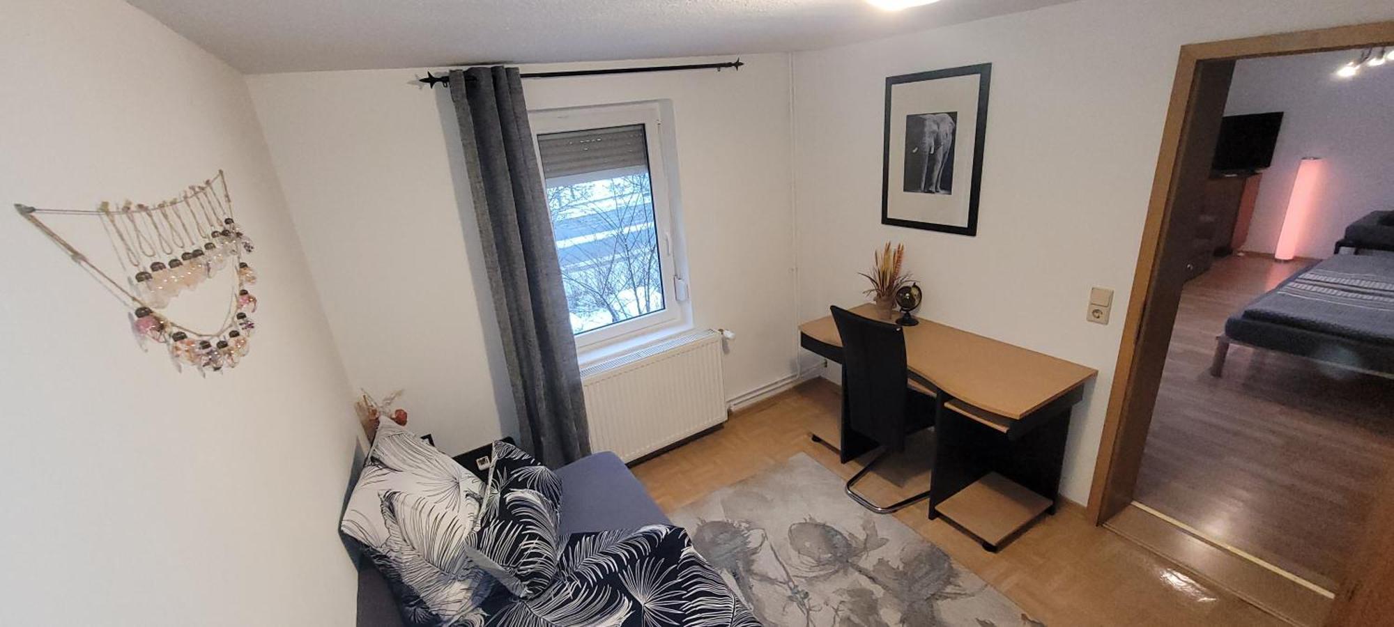Suhl - Ihre Erholsame Arbeiterwohnung In Zentrumnaehe エクステリア 写真